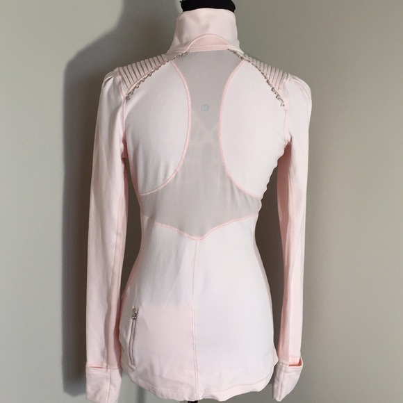 Lululemon Top - Picture 2 of 8